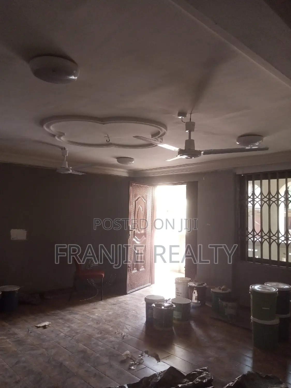 2bdrm Apartment in West Hills Mall Area for rent