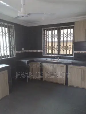 2bdrm Apartment in West Hills Mall Area for rent
