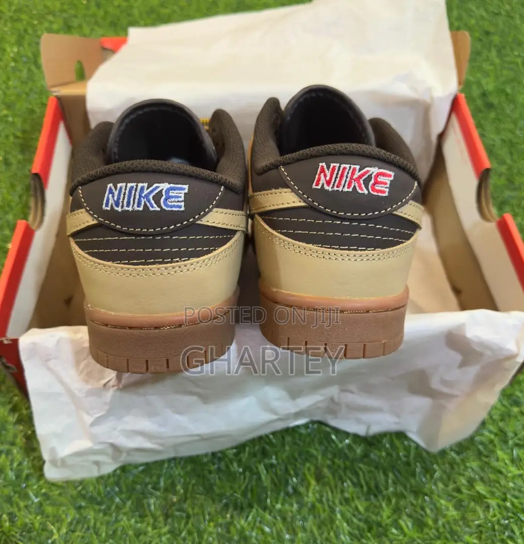 Nike SB Dunk Low
