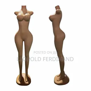 Curvy Female Mannequins