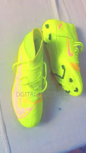 Original Nike Mercurial Football Boot