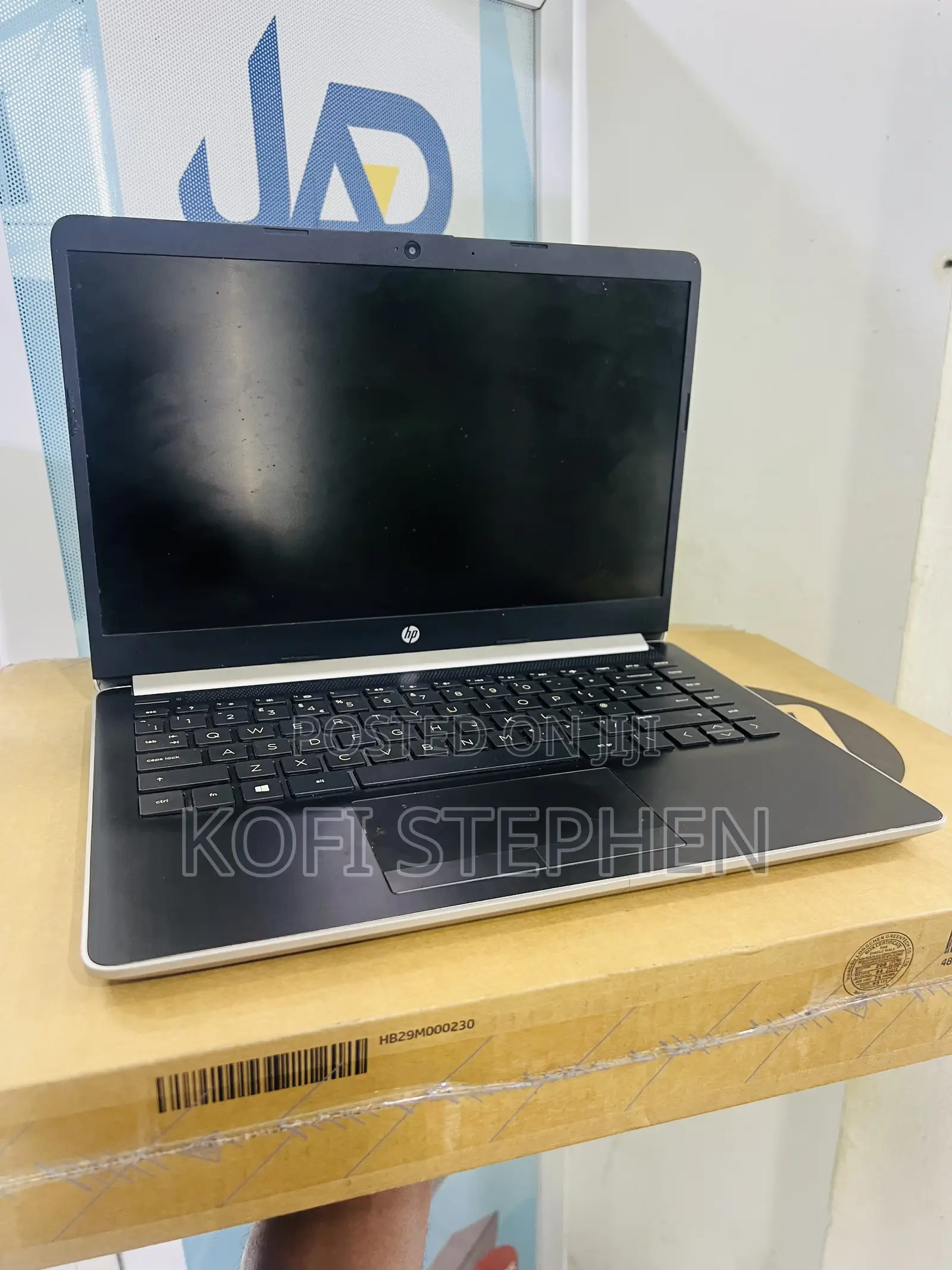 Laptop HP 14-Dq1025cl 4GB Intel SSD 128GB