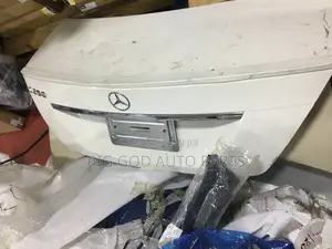 Mercedes Benz C250 Boat
