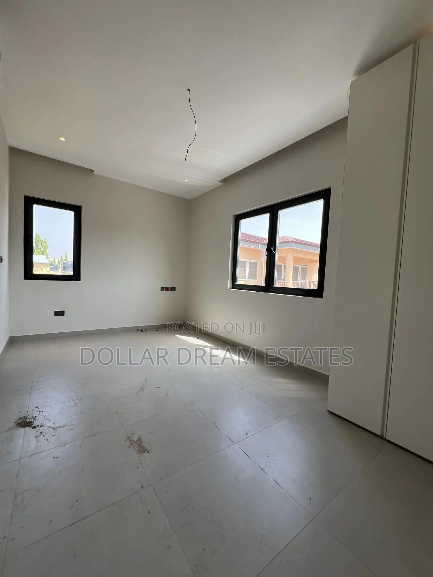 5bdrm House in East Legon for sale