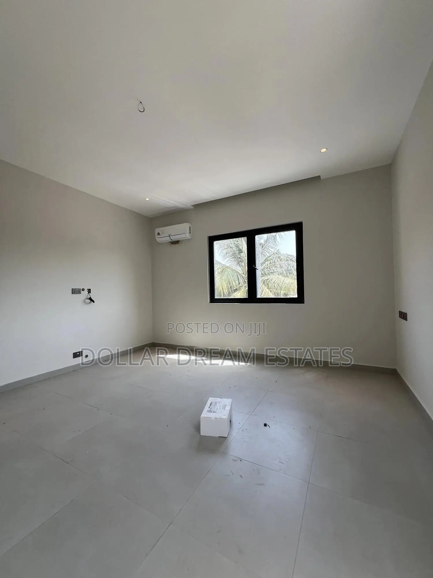 5bdrm House in East Legon for sale