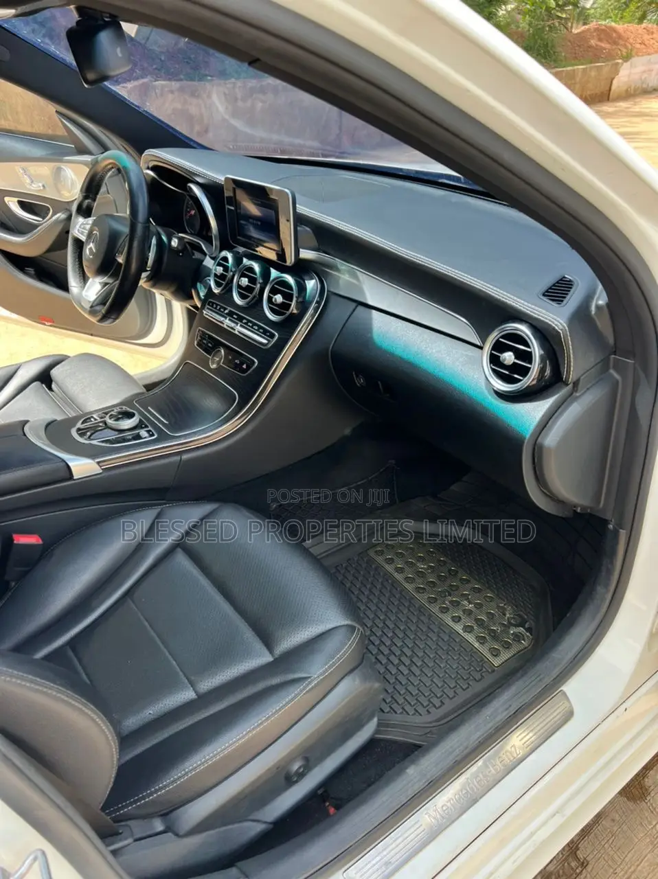 Mercedes-Benz C300 2017 White
