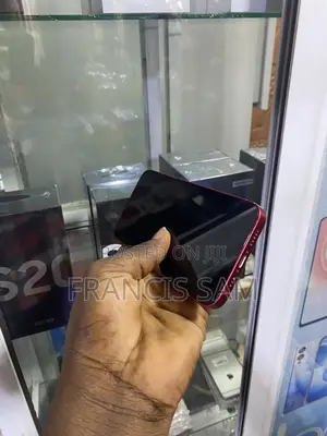 Apple iPhone 13 128 GB Red