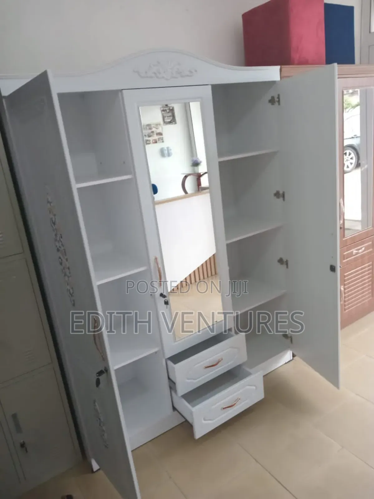 3 Doors Closet System