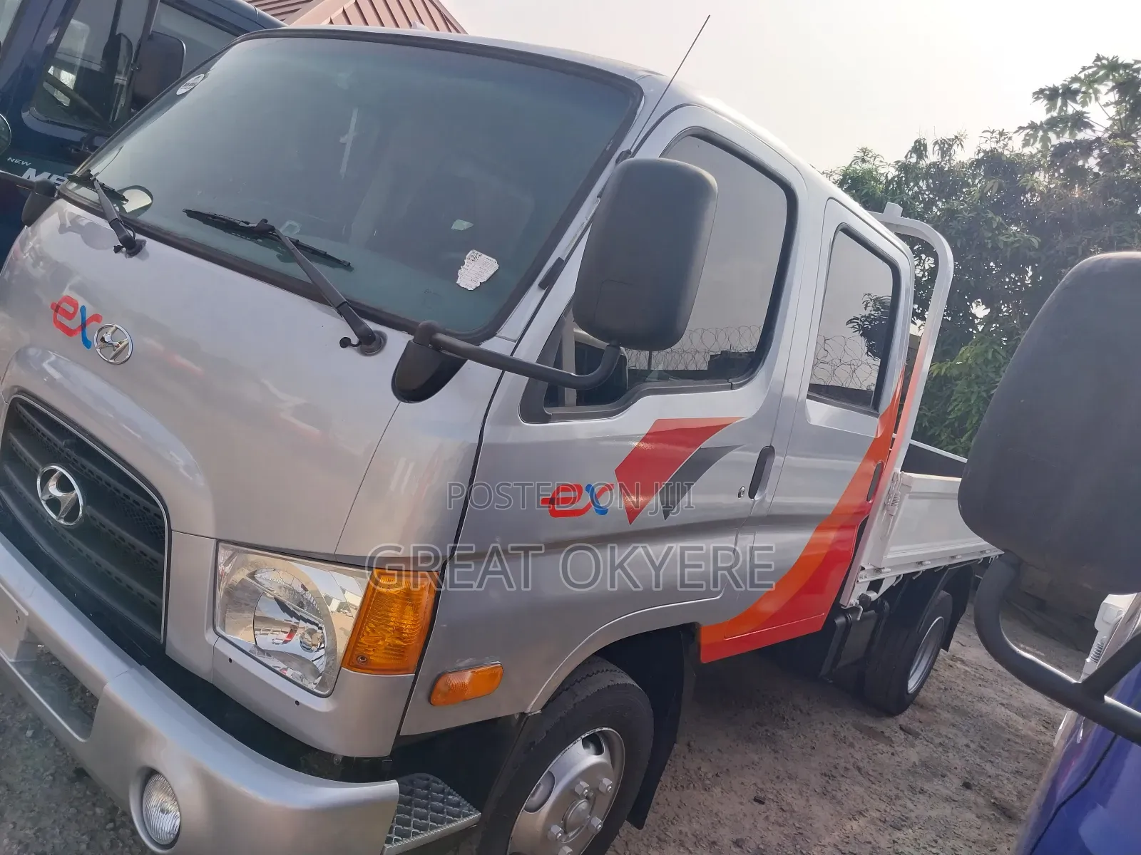 Hyundai Mighty Truck