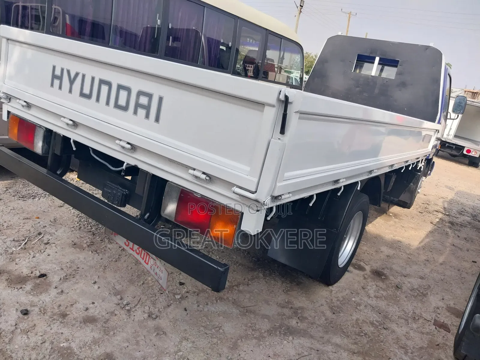 Hyundai Mighty Truck