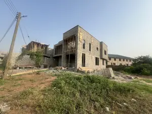 4bdrm House in Bee Decor & Homes, Old Ashomang for sale