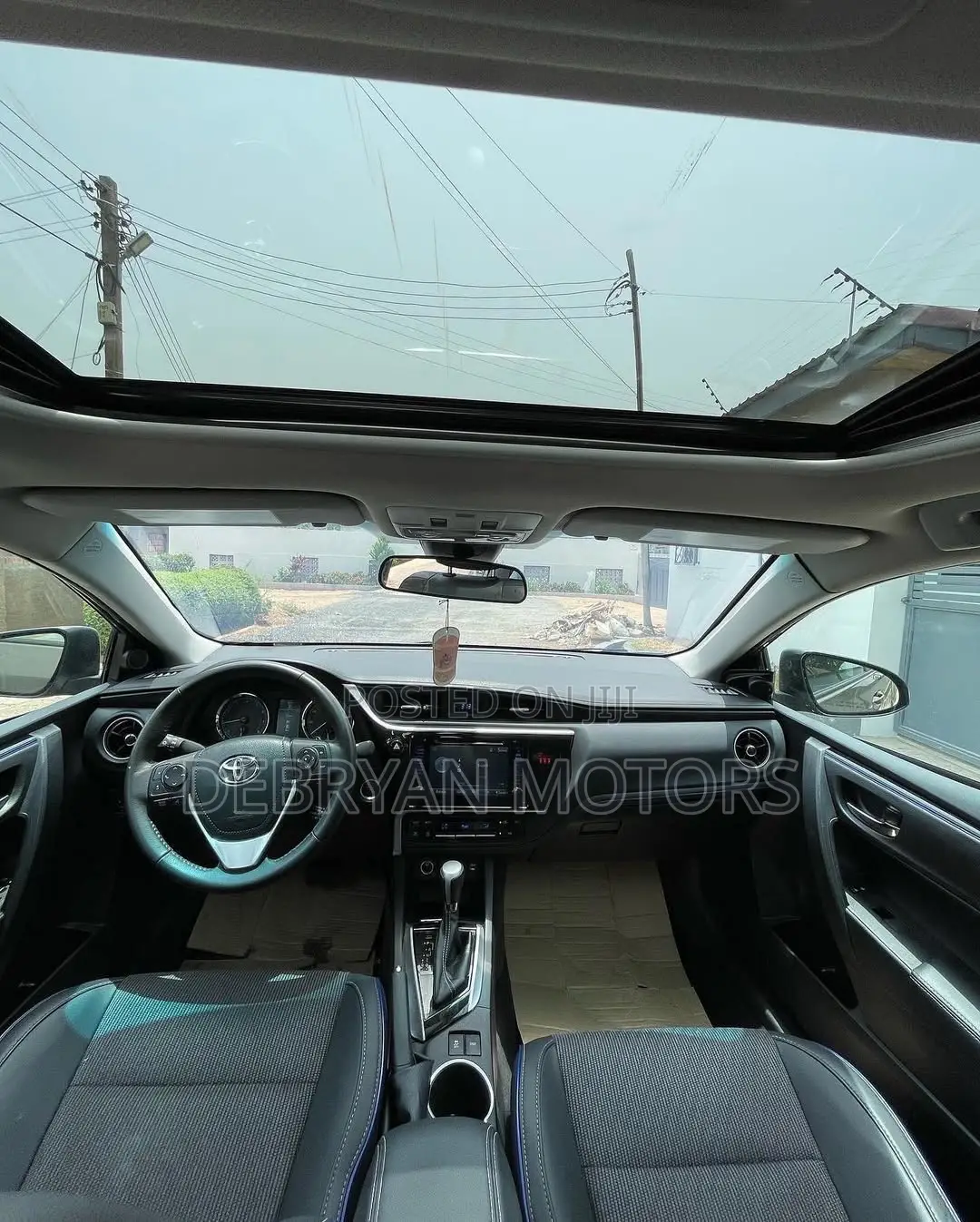 Toyota Corolla SE (1.8L 4cyl 2A) 2019 Brown