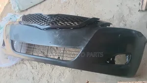 Yaris 2008 Bumper and Grille