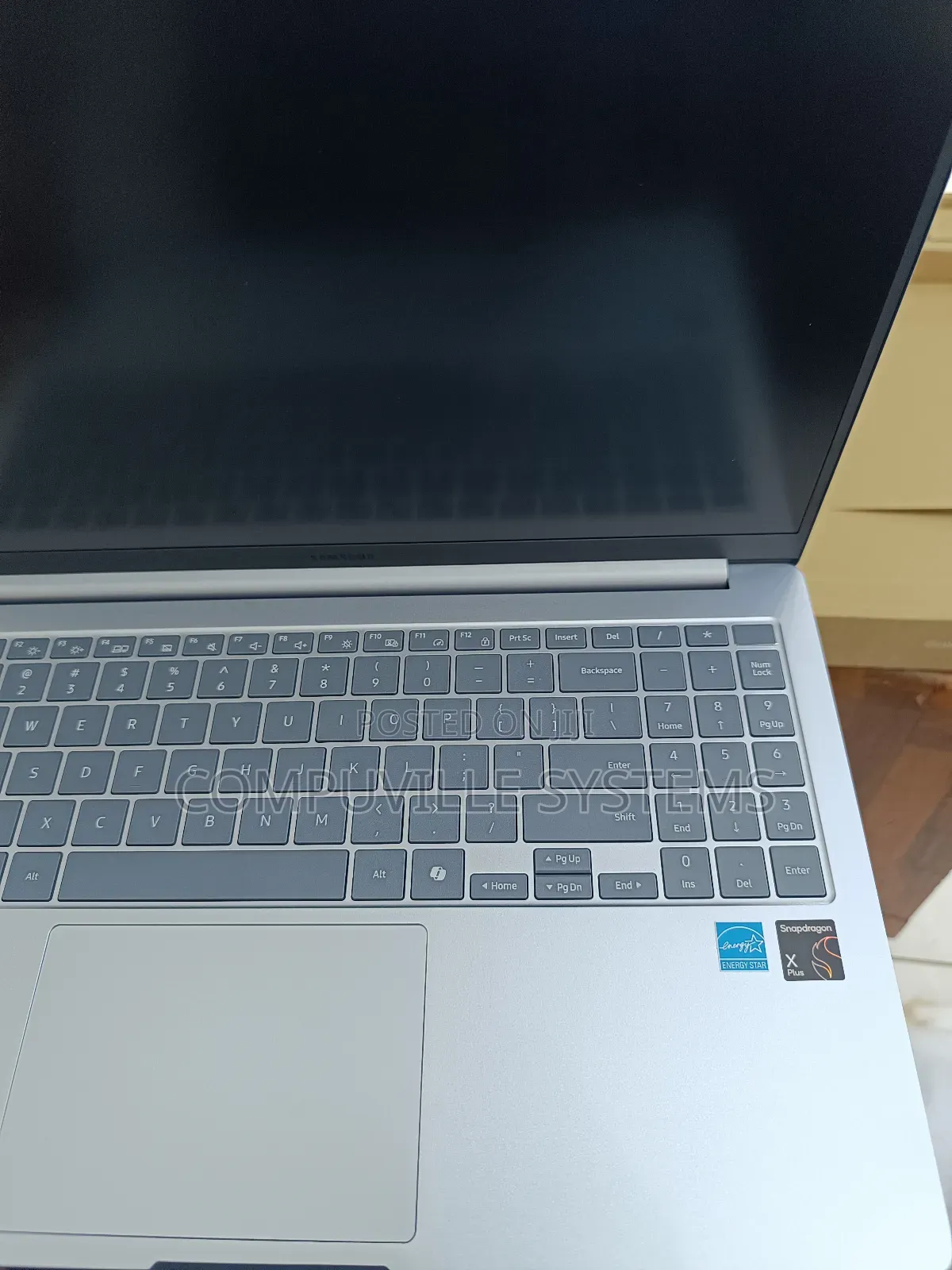 New Laptop Samsung 16GB SSD 512GB