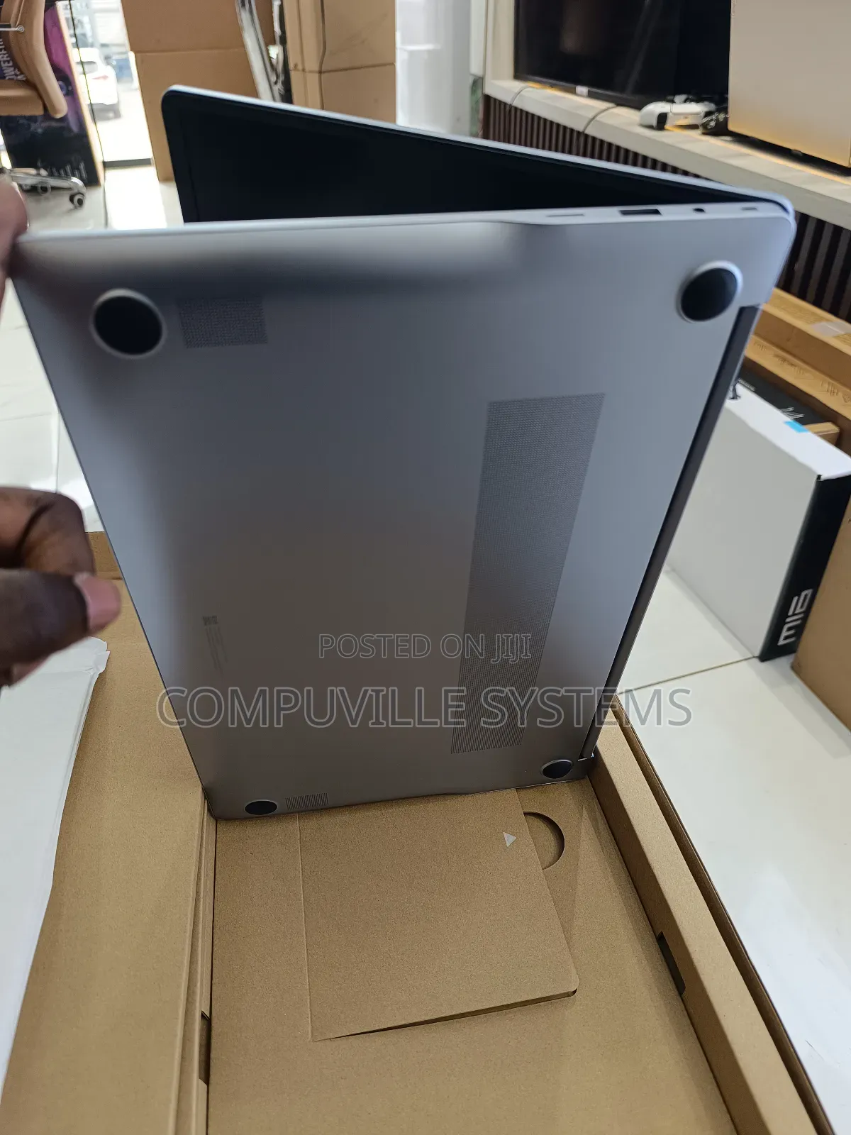 New Laptop Samsung 16GB SSD 512GB