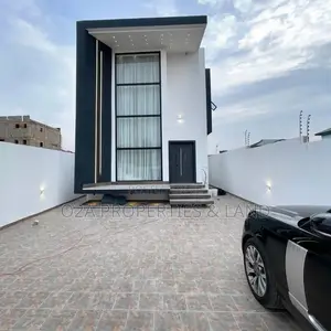 4bdrm House in Ashaley Botwe, Lake Side Estate for sale