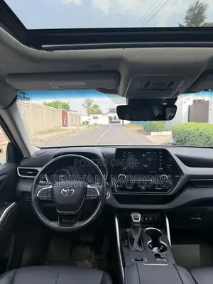 Toyota Highlander XLE 2021 Black