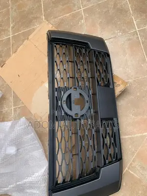 Nissan Navara Top Shell Grill 2021 2022 2023