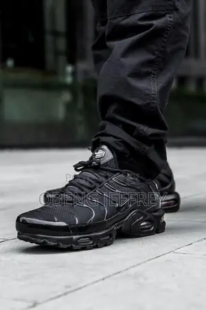 Original Nike Tn Airmax Plus Triple Black