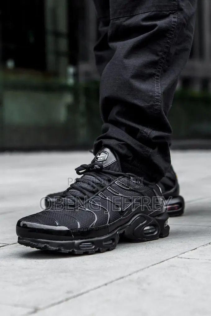 Original Nike Tn Airmax Plus Triple Black