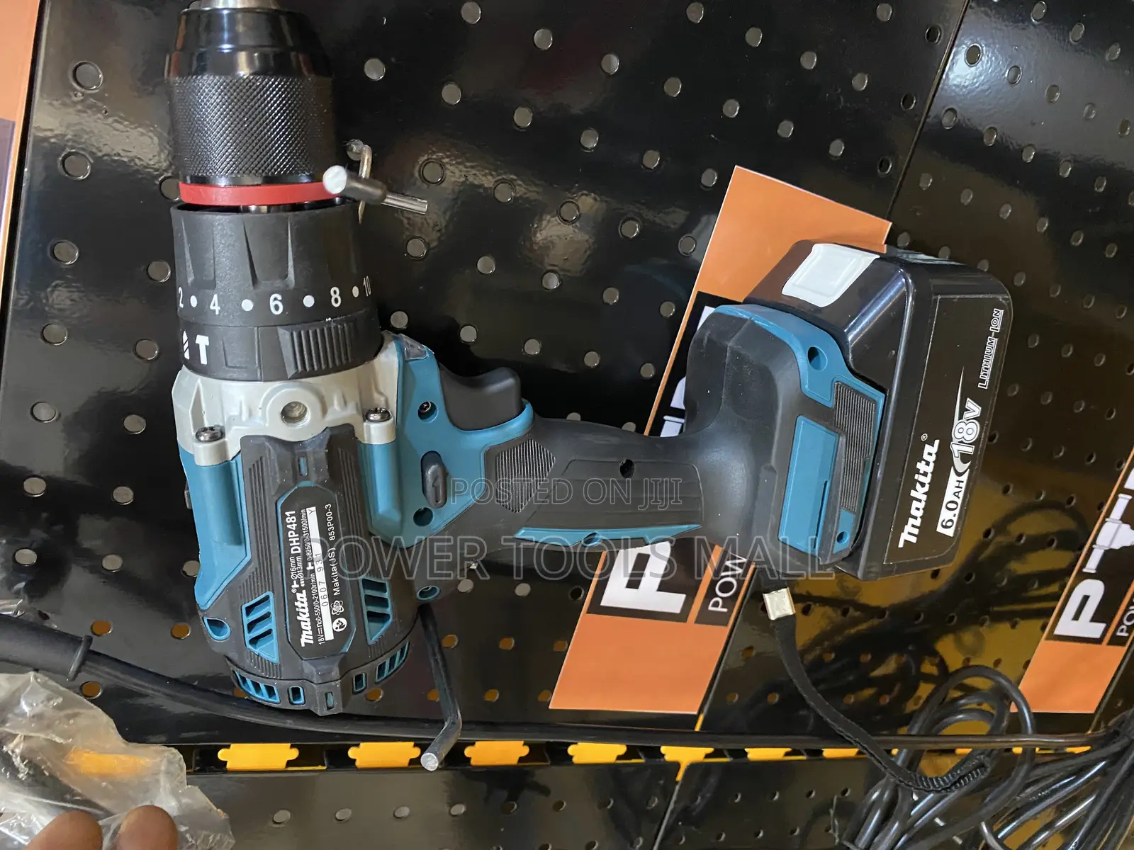 Cordless Drill Makita 18v 6amps Battery