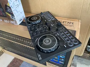 Pioneer DDJ-200 Smart DJ Controller