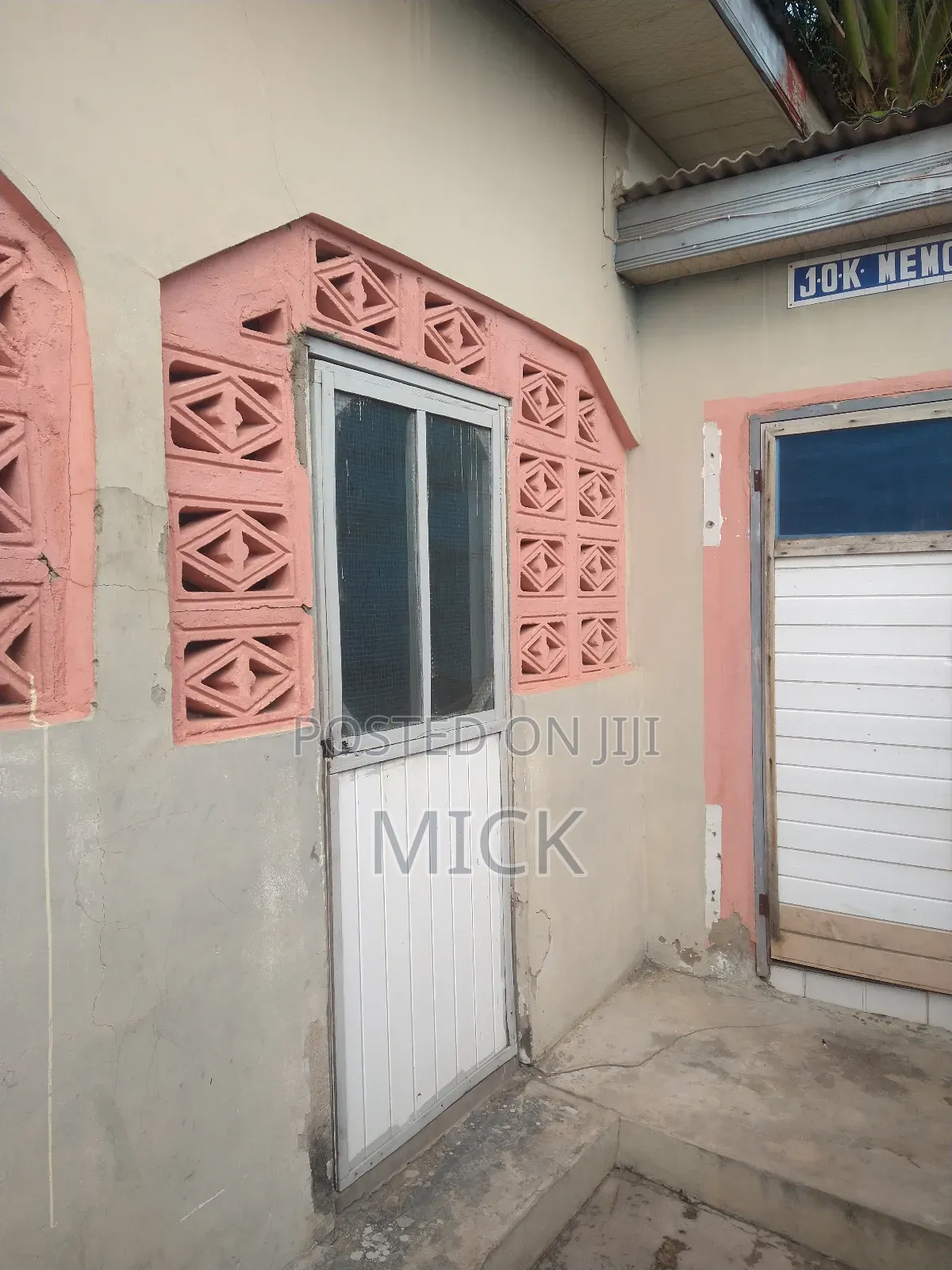 1bdrm Room & Parlour in Ngleshie Amanfro for rent