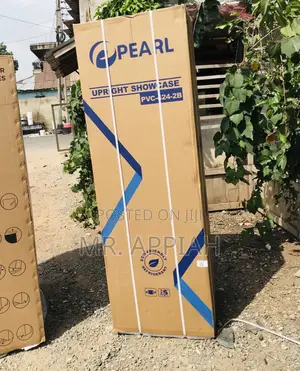 Energy Efficient Pearl PVC 424 Electric Beverage Cooler.