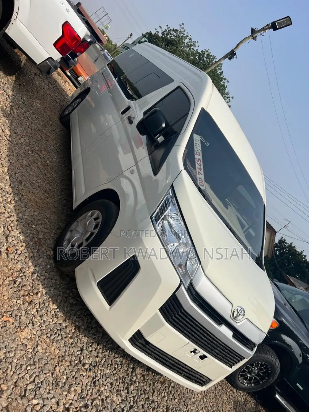 Toyota HiAce 2019 White