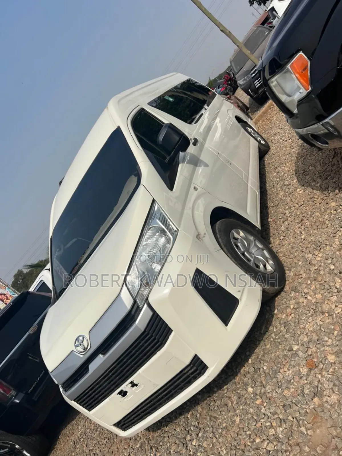 Toyota HiAce 2019 White