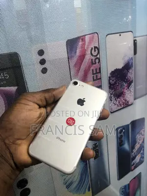 Apple iPhone 7 128 GB Silver