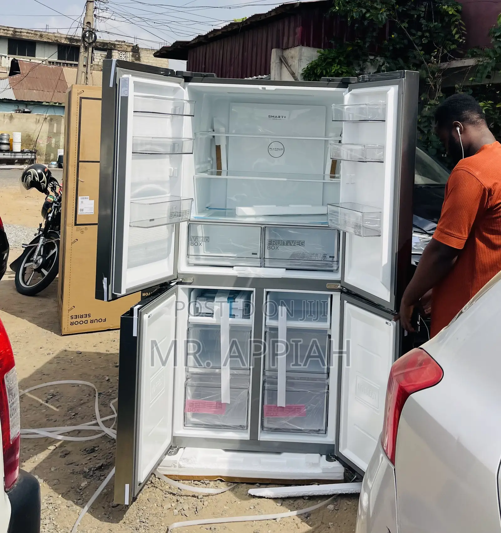 Elegant Gray Midea MDRF632FGN46D 474L Electric Fridge.