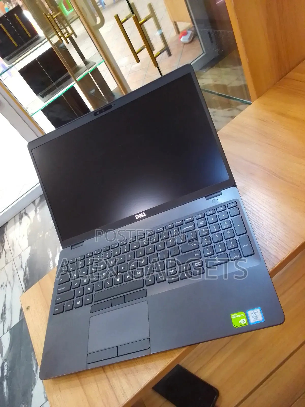 Laptop Dell Latitude 5501 16GB Intel Core I7 SSD 512GB