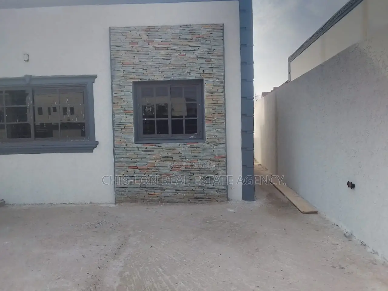 3bdrm House in Sharp-Connect., Oyarifa for sale