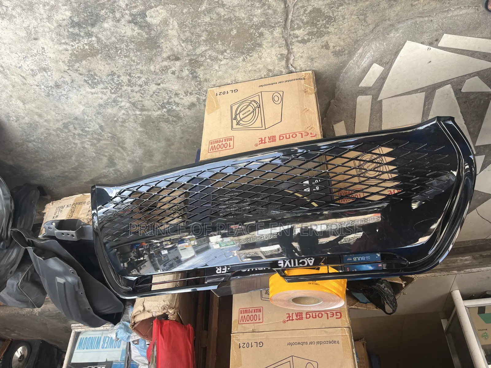 Toyota Corolla 2017 2018 2019 Front Bumper Grille ( Down )