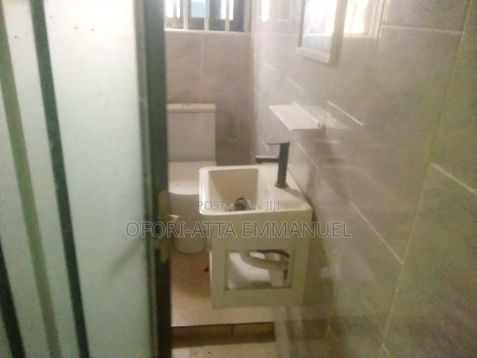 2bdrm Apartment in Amasaman 3 Junction, Pokuase for rent