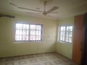 2bdrm Apartment in Amasaman 3 Junction, Pokuase for rent