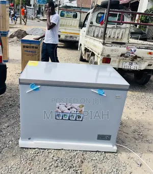Choose Pearl 251ltr Single Door Electric Chest Freezer