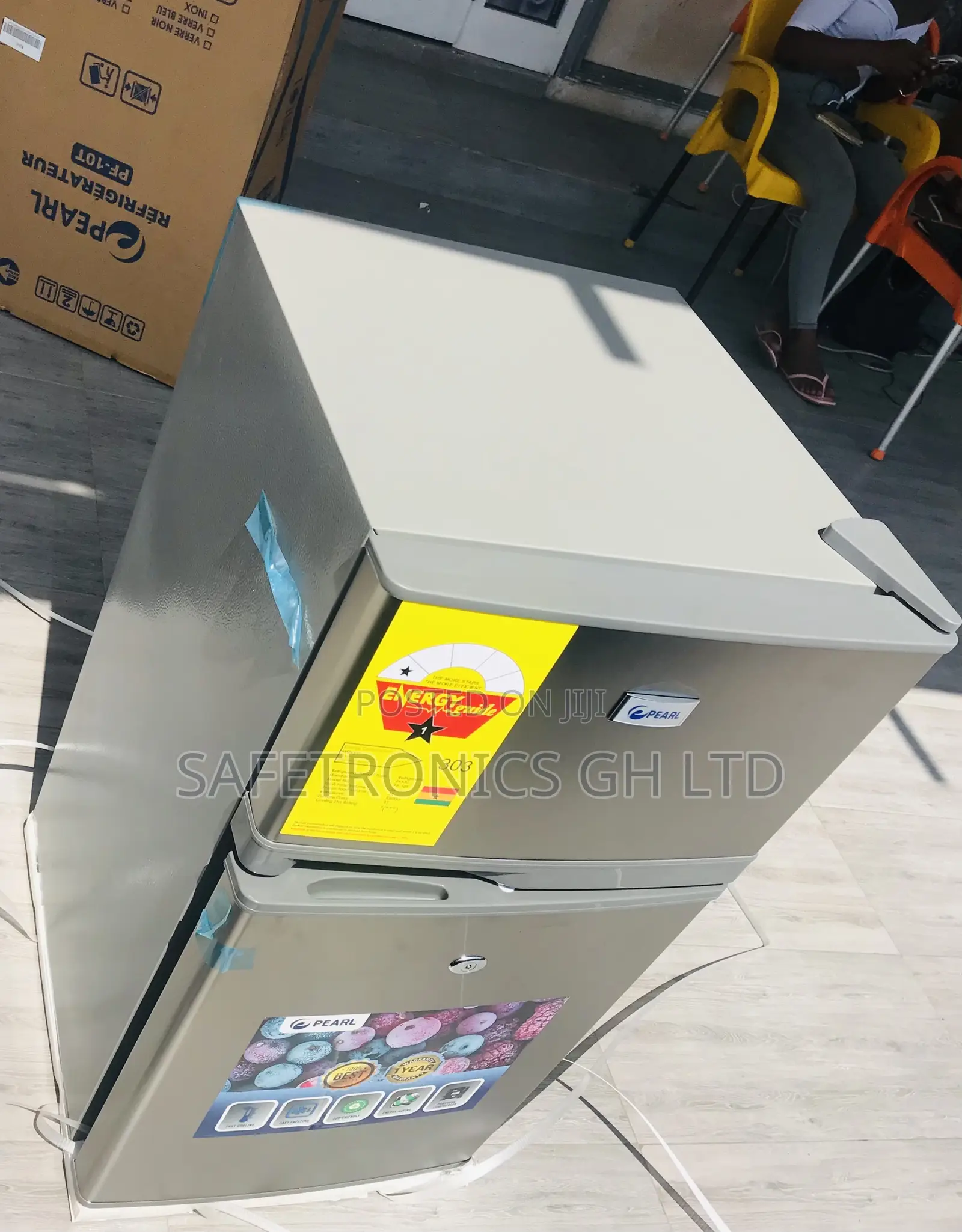 Very Neat Pf-10t 90 Liters Double Door Top Mount Freezer