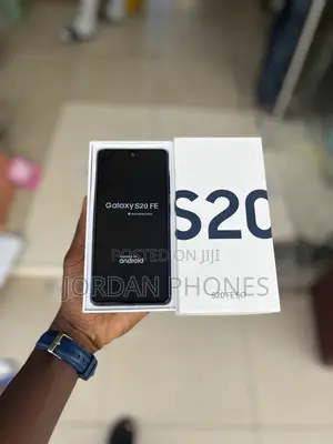 New Samsung Galaxy S20 FE 128 GB Blue