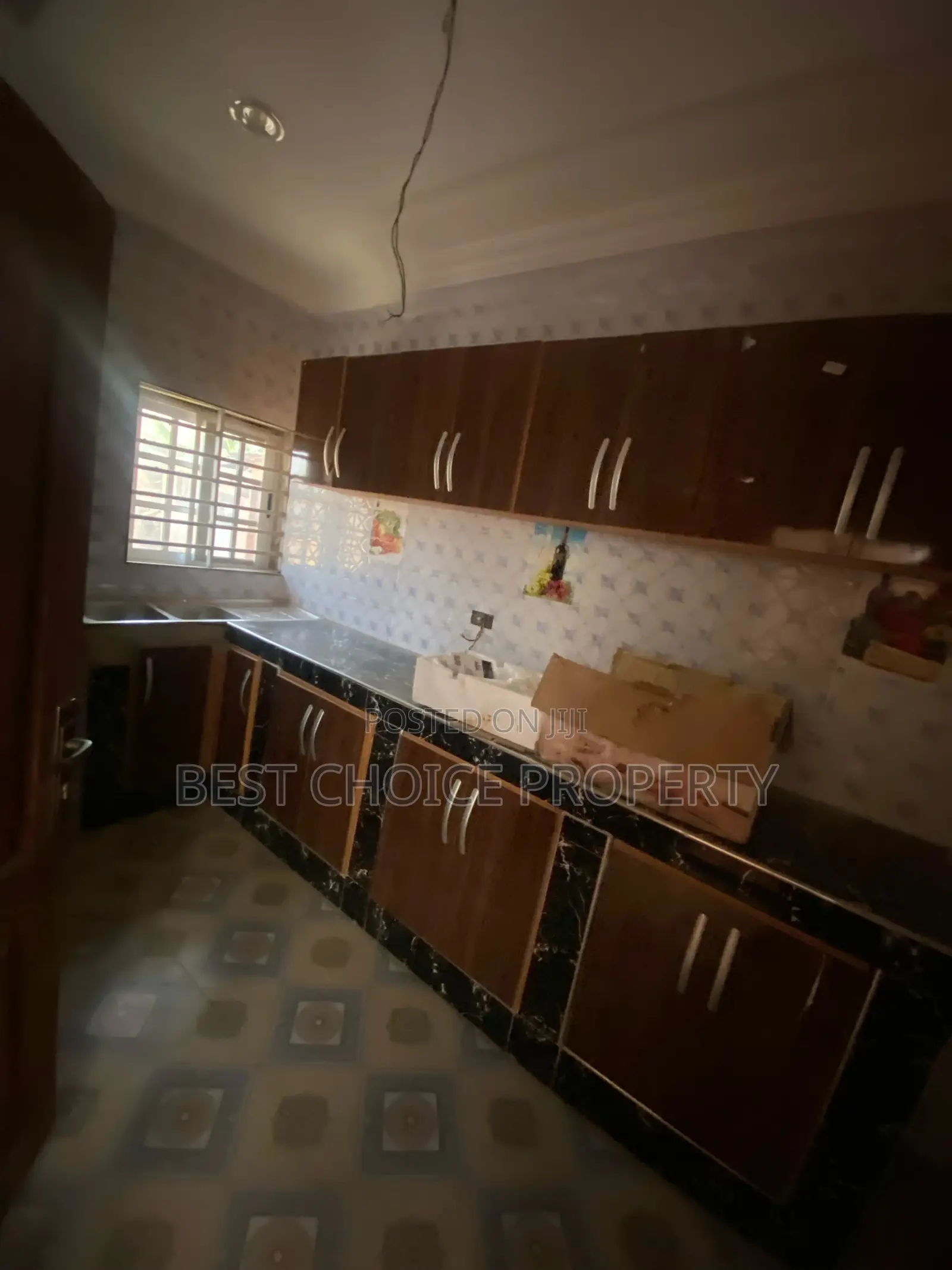 2bdrm Apartment in Commandos, Adenta for rent