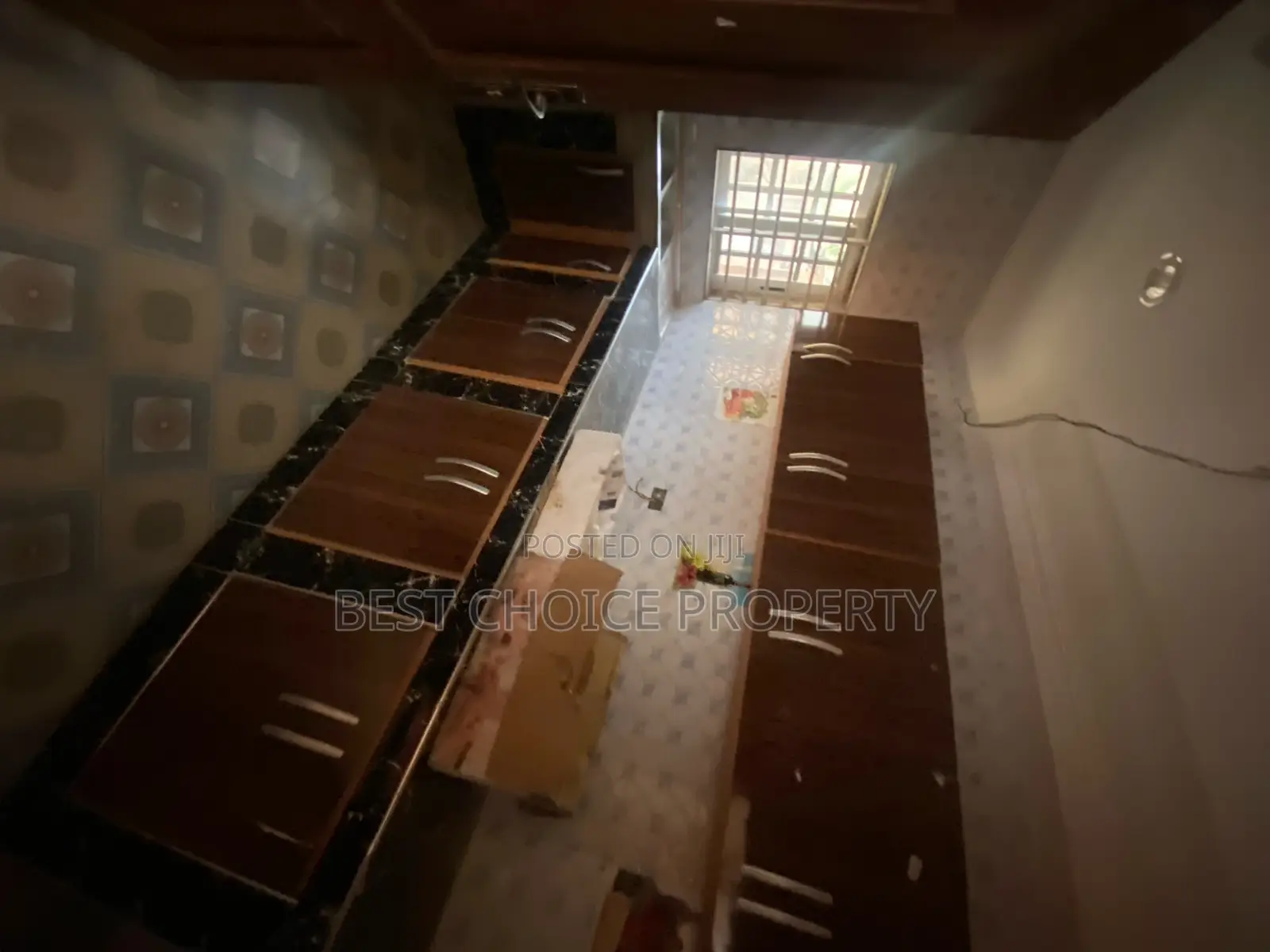 2bdrm Apartment in Commandos, Adenta for rent