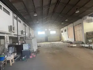 1000 SQM Warehiuse at Achimota for Rent
