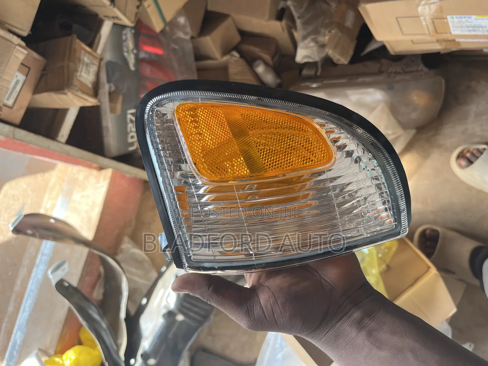 Tacoma 98-00 Parking Original DEPO