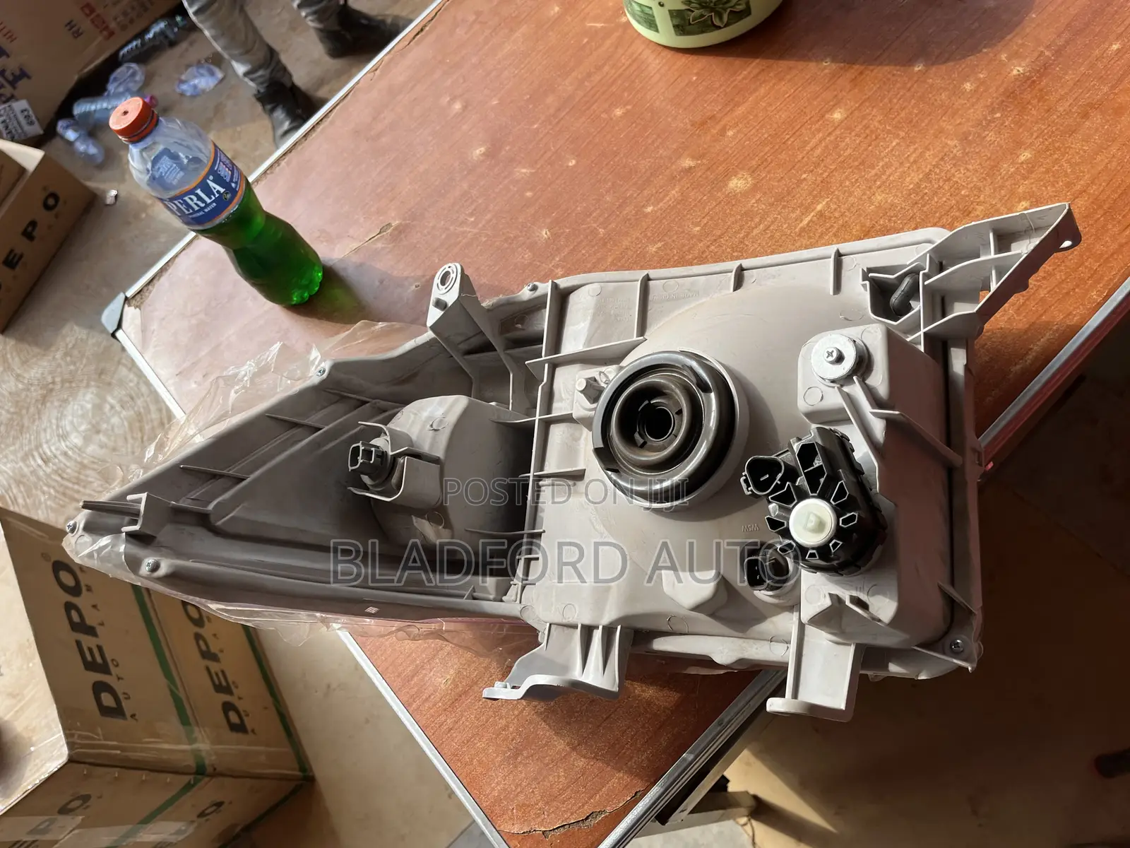 Lancruiser Pickup Headlight Pair