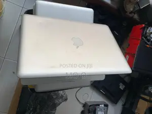Laptop Apple MacBook Pro 4GB Intel Core 2 Duo HDD 320GB