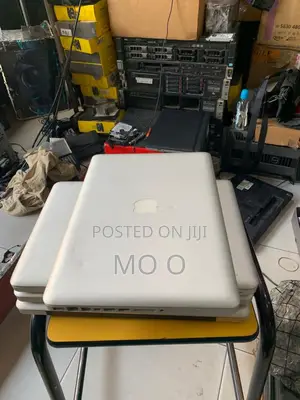 Laptop Apple MacBook Pro 4GB Intel Core 2 Duo HDD 320GB