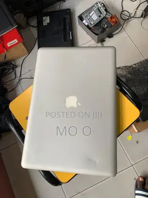 Laptop Apple MacBook Pro 4GB Intel Core I5 HDD 500GB