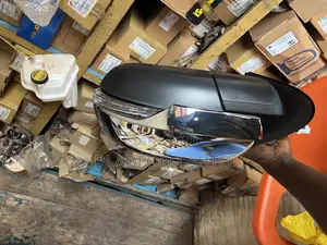 L200 19 Driving Mirror With Light
