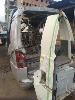 Hyundai H100 Back Cut, Grace Back Cut.